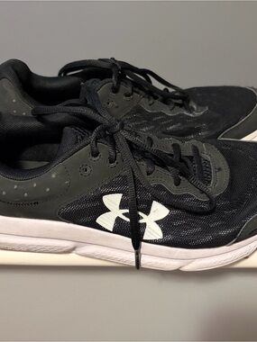 Under Armour Unisex Black Athletic Sneakers with White Logo